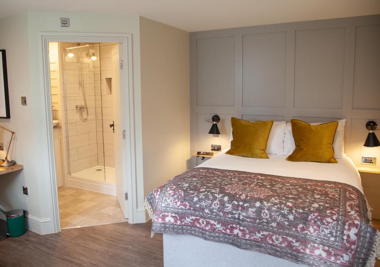 The Kings Arms Hotel Malmesbury Szoba fotó